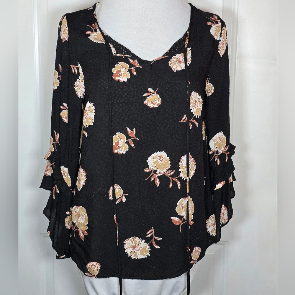 Everly Black Floral Split Neck Blouse Top Size Small